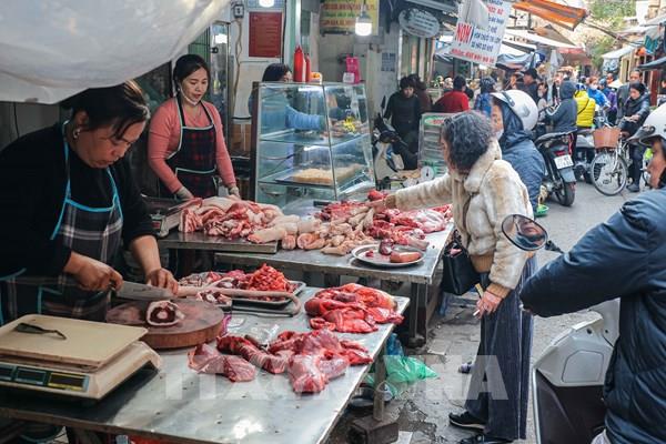 Không có bất thường về giá trong ngày Mùng 1 Tết