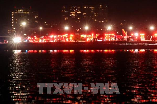 Va chạm máy bay tại Mỹ: Nỗ lực tìm kiếm cứu nạn tiếp tục được triển khai