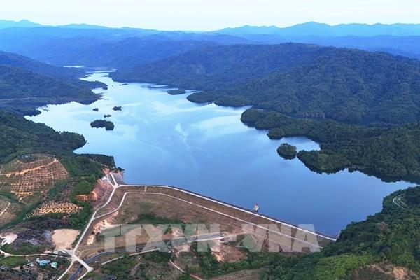 Khám phá vẻ đẹp danh thắng quốc gia hồ Đạ Tẻh