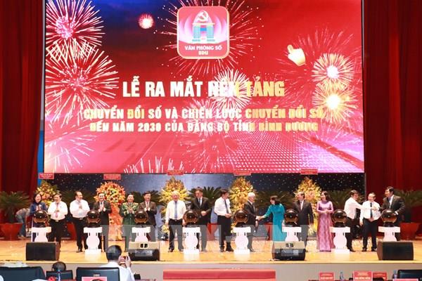 Ra mắt nền tảng chuyển đổi số của Đảng bộ tỉnh Bình Dương