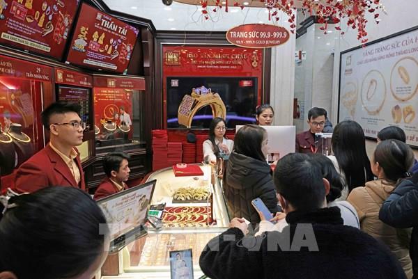 Ngày vía Thần Tài có nên mua vàng hay không?