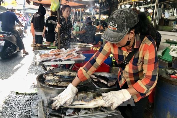 Tp. Hồ Chí Minh: Sức mua chợ truyền thống tăng nhẹ ngày vía Thần Tài