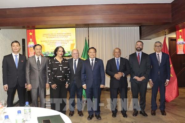 Gặp gỡ mừng Xuân và kỷ niệm 95 năm thành lập Đảng Cộng sản Việt Nam tại Brazil