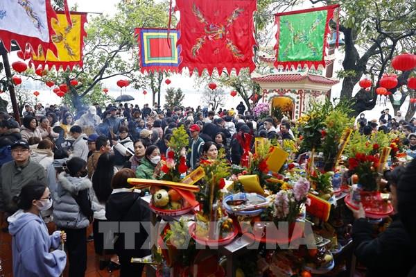 Những việc nên làm trong ngày Rằm tháng Giêng để đón tài lộc, bình an