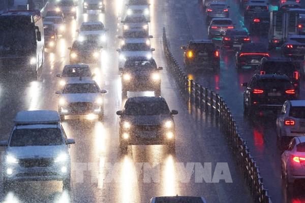 Gia tăng số vụ va chạm giao thông tại Hàn Quốc do tuyết rơi dày