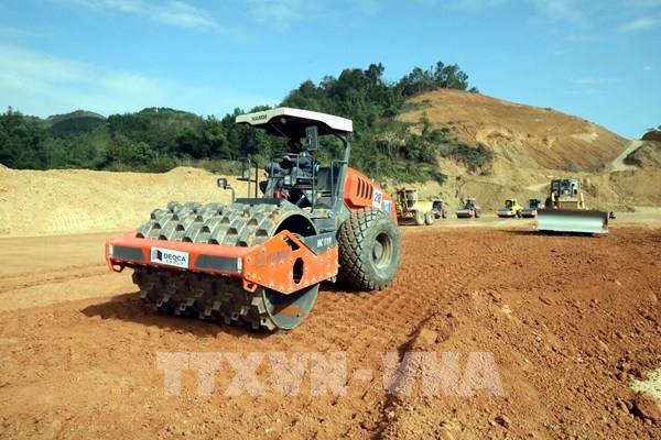 Dồn lực thi công thông tuyến hai dự án cao tốc qua Lạng Sơn trong năm 2025