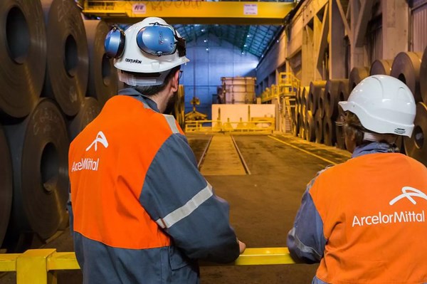 "Gã khổng lồ" ngành thép ArcelorMittal xoay sở thế nào khi thuế nhập khẩu tăng?