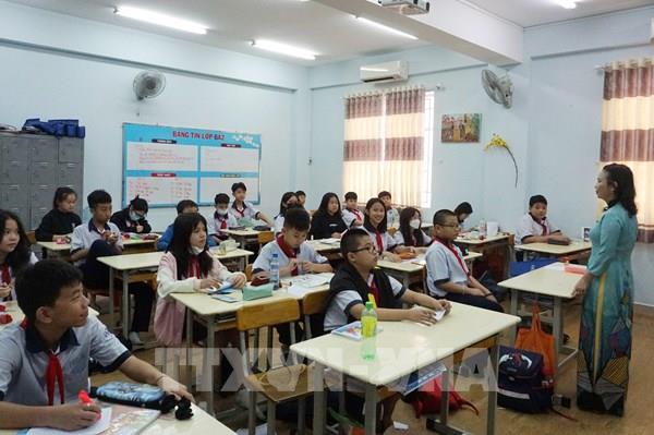 Không cấm giáo viên dạy thêm, nhưng phải đúng quy định