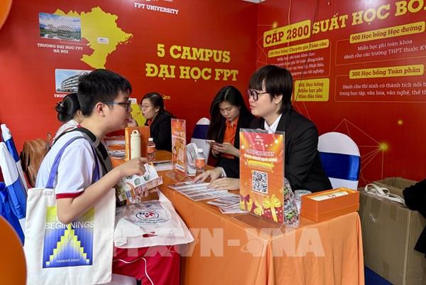 Gần 10.000 học sinh được định hướng nghề nghiệp theo xu thế việc làm tương lai