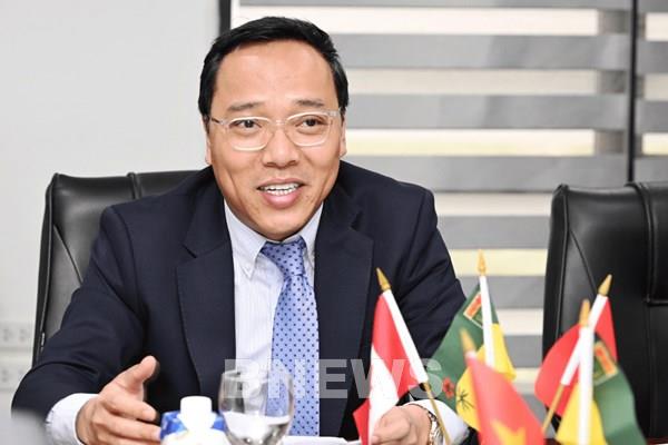 Canada mong muốn hợp tác về năng lượng tái tạo và khai khoáng với Việt Nam