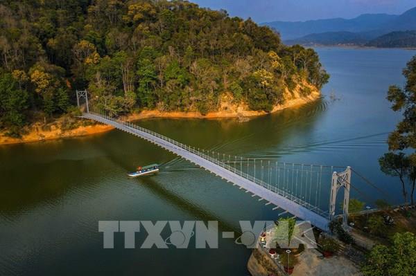 Vẻ đẹp hồ Pá  Khoang ở Điện Biên