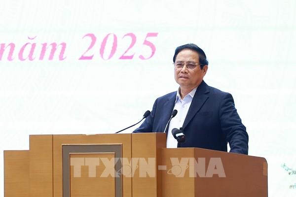 Thủ tướng: Đủ điều kiện, năng lực, quyết tâm đạt mục tiêu tăng trưởng 8% trong năm 2025