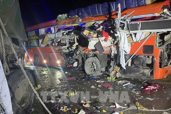 Xe sơ-mi rơ-moóc hết hạn kiểm định trong vụ tai nạn giao thông nghiêm trọng tại Sơn La