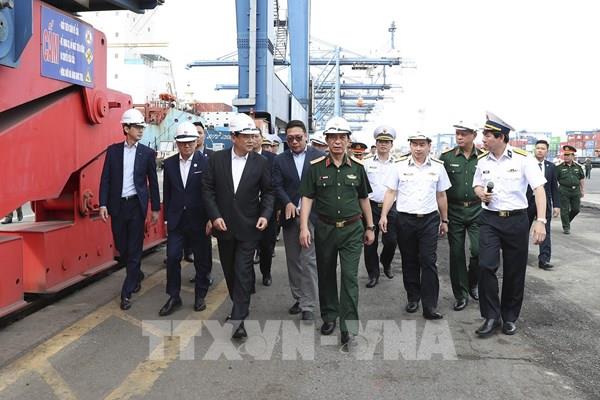 Thủ tướng Lào Sonexay Siphandone thăm Tổng Công ty Tân cảng Sài Gòn