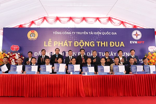 EVNNPT phát động thi đua đưa 3 dự án trọng điểm về đích năm 2025
