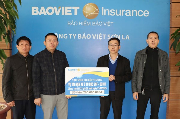 Bảo Việt tạm ứng 700 triệu đồng chi trả trong vụ tai nạn giao thông tại Sơn La