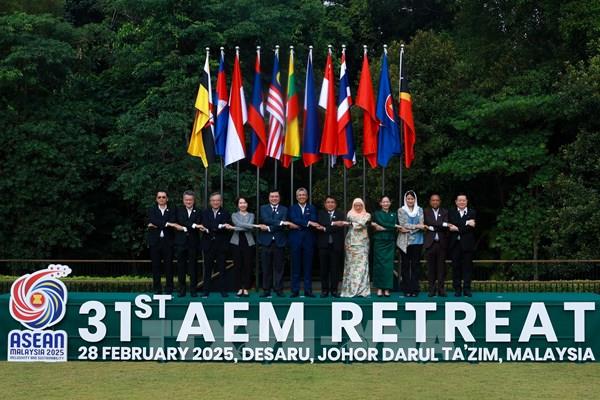 Việt Nam đóng góp tích cực vào thành công của Hội nghị hẹp Bộ trưởng Kinh tế ASEAN