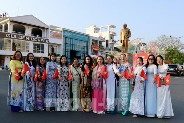 1.500 phụ nữ An Giang tôn vinh áo dài truyền thống Việt Nam