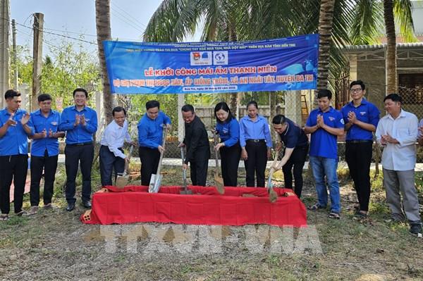 Những ngôi nhà “kín trên, bền dưới”