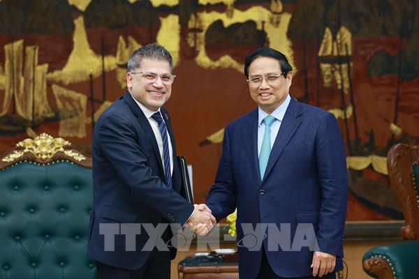 Thủ tướng Phạm Minh Chính tiếp Chủ tịch kiêm Tổng giám đốc AstraZeneca tại Việt Nam