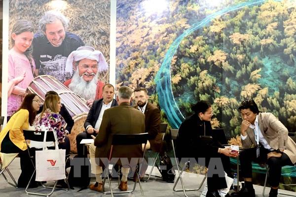 Lan tỏa mạnh mẽ thông điệp "Sống trọn vẹn tại Việt Nam" ở hội chợ du lịch hàng đầu thế giới