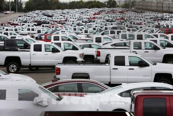 Tổng thống Trump giảm nhẹ thuế quan đối với ô tô và phụ tùng