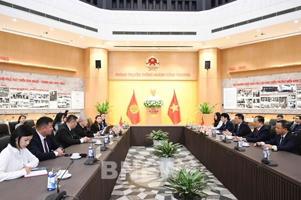 Sẽ hoàn tất thủ tục thành lập Ủy ban Liên Chính phủ Việt Nam - Kyrgyzstan trong quý I