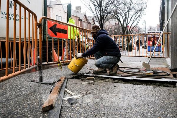 Mỹ: Tốc độ tăng chi phí lao động chậm lại trong quý III/2025