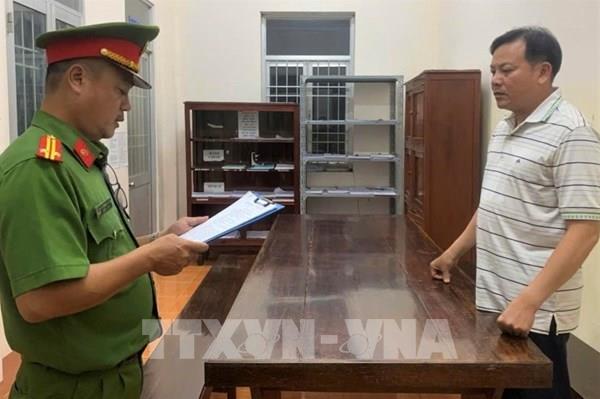 Tạm giam hai cựu cán bộ ngân hàng liên quan việc giải ngân sai quy định