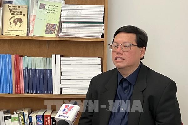 Chuyên gia tài chính Anh: Linh hoạt lựa chọn mô hình trung tâm tài chính ở Việt Nam