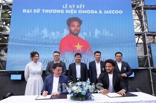 Xuân Son trở thành đại sứ thương hiệu của Omoda & Jaecoo Việt Nam