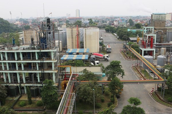 Lãnh đạo Hóa chất Việt Trì giải trình biến động lợi nhuận 