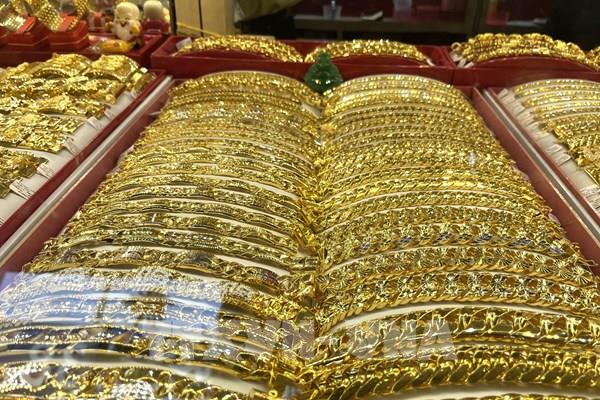 Vượt ngưỡng 3.100 USD/ounce, giá vàng thế giới tiếp tục đạt đỉnh mới