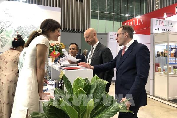 Doanh nghiệp Italy giới thiệu giải pháp đóng gói bao bì thân thiện môi trường