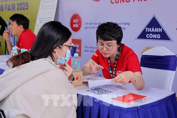 Thị trường tuyển dụng lao động có nhiều tín hiệu tích cực