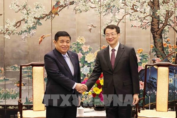 Việt Nam trao đổi, tham khảo mô hình phát triển kinh tế của Trung Quốc