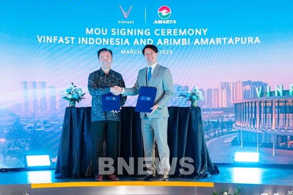 VinFast và PT Aribi Amartapura hợp tác mở rộng mạng lưới tại Indonesia