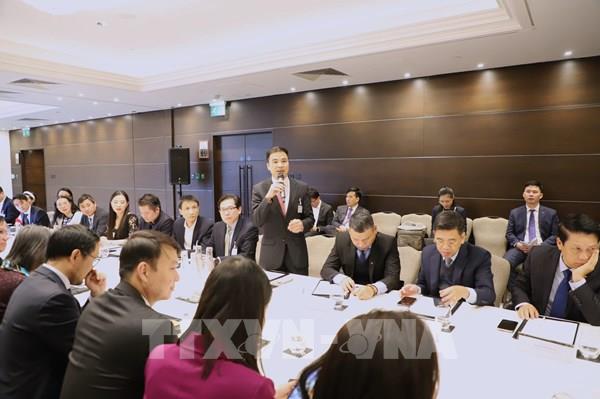 Trí thức Việt kiều Anh tư vấn chính sách phát triển trung tâm tài chính quốc tế