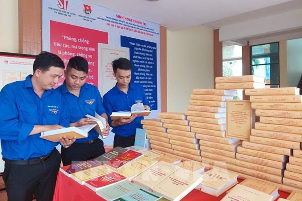 Bến Tre phát triển đảng viên trẻ, tăng nguồn sinh lực cho Đảng