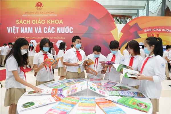 Bộ Giáo dục và Đào tạo thẩm định sách giáo khoa biên soạn theo Chương trình giáo dục phổ thông 2018