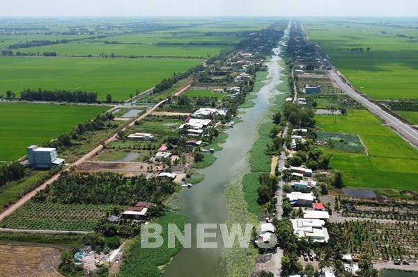Những con kênh ngọt hóa vùng đất nhiễm phèn ở Đồng Tháp