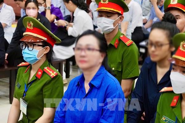 Xét xử phúc thẩm vụ án Vạn Thịnh Phát giai đoạn 2: Trương Mỹ Lan cùng 27 bị cáo hầu tòa