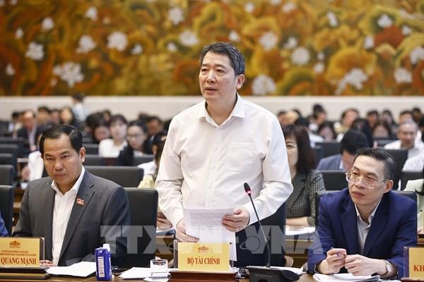 Rà soát, quy định cùng một mức thuế 10% với báo chí