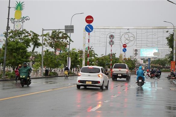 Dự báo thời tiết ngày mai 14/4: Bắc Bộ lạnh về đêm, Nam Bộ nắng nóng trên 35 độ C