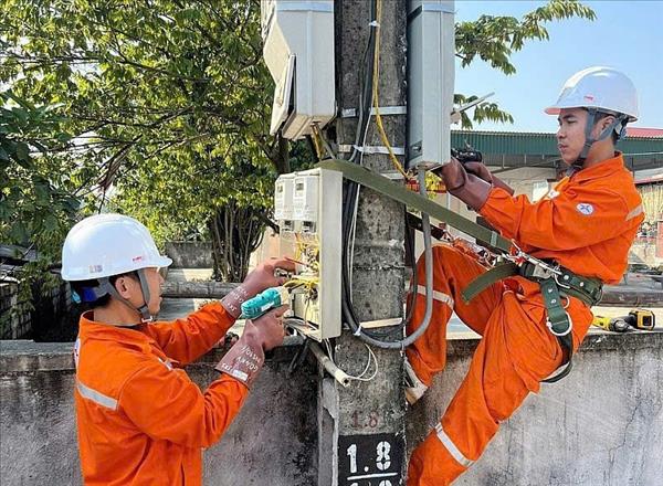Tăng giải pháp vận hành hệ thống điện miền Bắc trong mùa nắng nóng