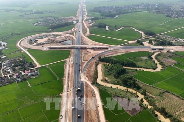 Ngày 19/4, sẽ thông xe kỹ thuật hàng loạt dự án cao tốc Bắc – Nam