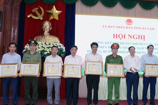 Hà Nam: Tạo chuyển biến mạnh mẽ trong cải cách hành chính, chuyển đổi số