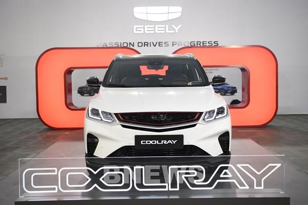 Geely Coolray ưu đãi 50% phí trước bạ cho khách mua xe tháng 4