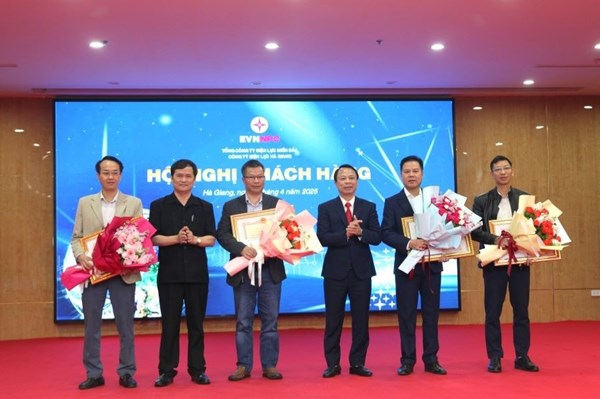 PC Hà Giang tổ chức Hội nghị khách hàng năm 2025