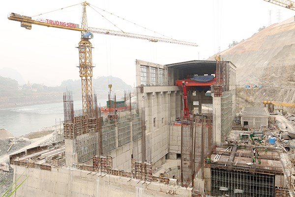 Sẽ hoàn thành lắp đặt tổ hợp Rotor tổ máy 1 Dự án Hòa Bình mở rộng trong tháng 6/2025